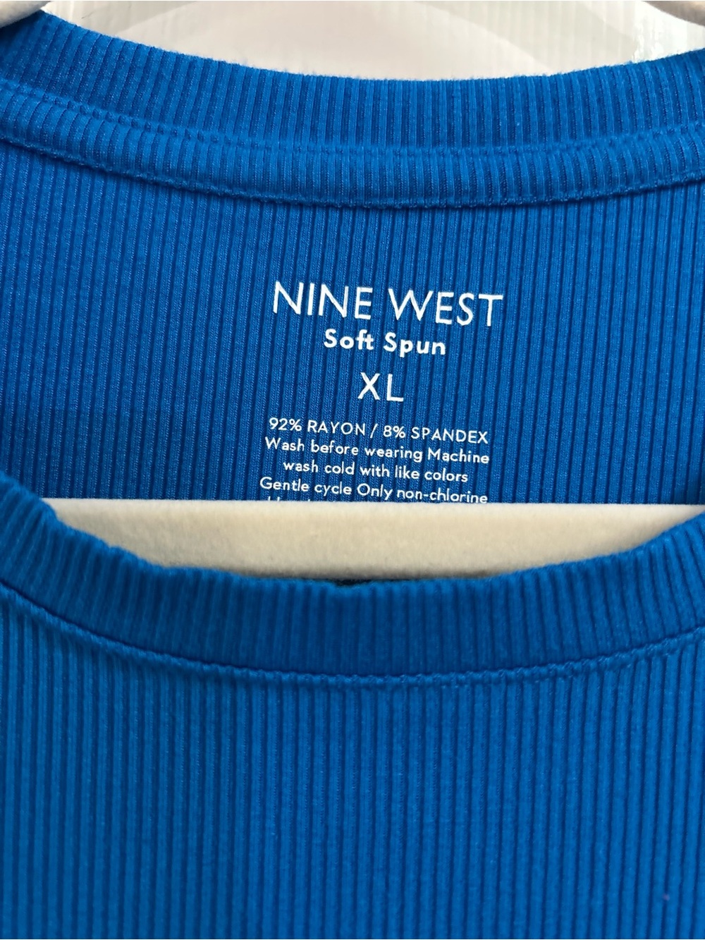 Nine West Vibrant Blue Ribbed Crew Tee - Picture 3 of 3